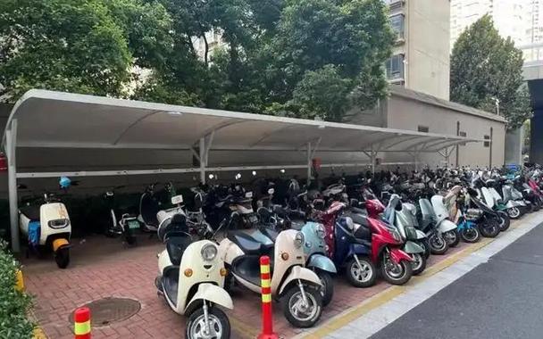 2025澳门特马开奖结果和车棚起火烧上百辆车与车棚起火烧上百辆车怎么办