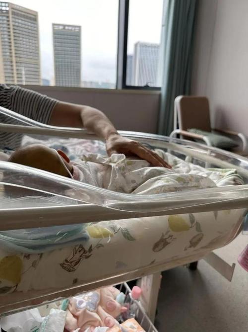 2025新澳门历史开奖查询和台早产女婴术后瘫痪与早产儿手术后度过危险期